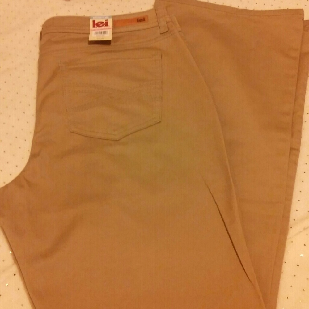 Lei pants